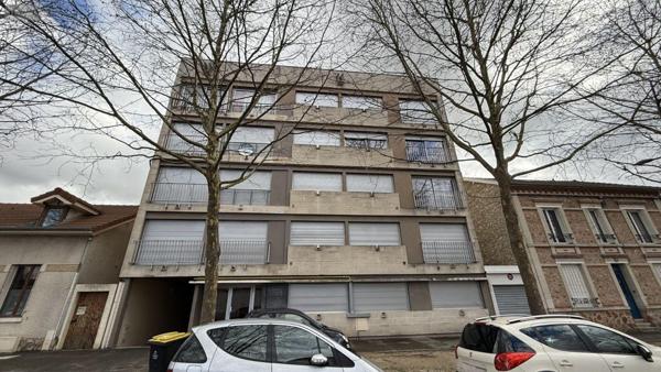 Appartement à rénover à vendre à Châlons-en-Champagne dans la Marne (51000), ref : 51001-136