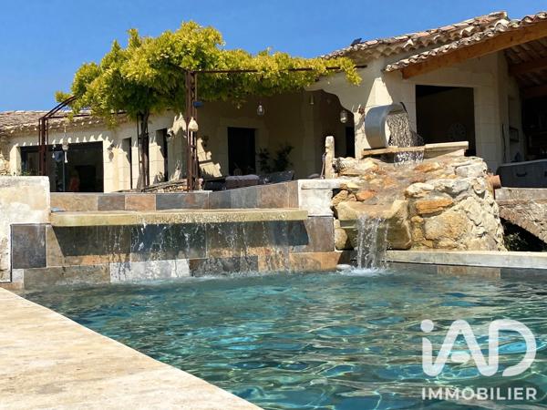 Maison à vendre 7 pièces 181 m² Sainte-Cécile-les-Vignes