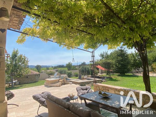 Maison à vendre 7 pièces 181 m² Sainte-Cécile-les-Vignes