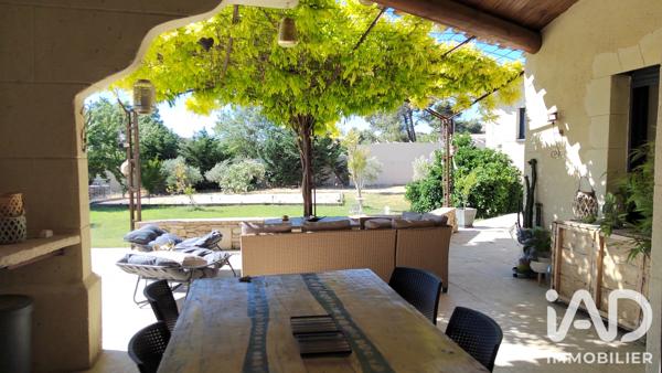Maison à vendre 7 pièces 181 m² Sainte-Cécile-les-Vignes