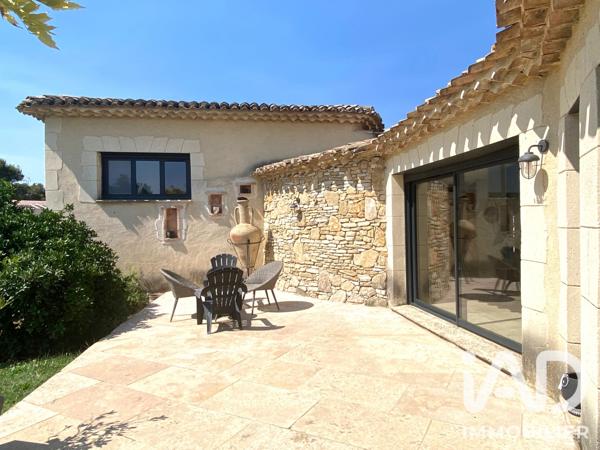 Maison à vendre 7 pièces 181 m² Sainte-Cécile-les-Vignes