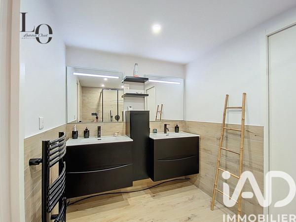 Maison à vendre 9 pièces 261,84 m² Éguilles
