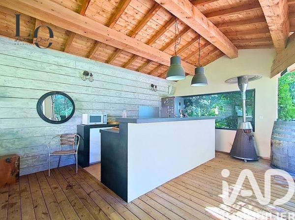 Maison à vendre 9 pièces 261,84 m² Éguilles