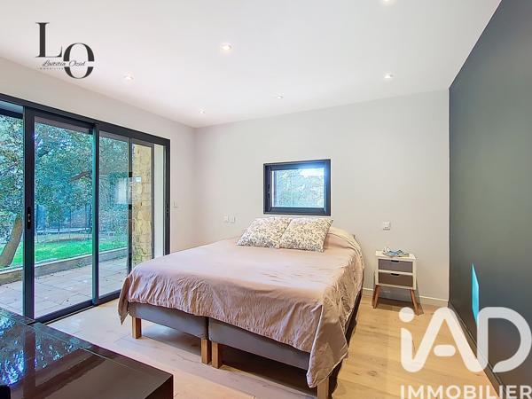 Maison à vendre 9 pièces 261,84 m² Éguilles