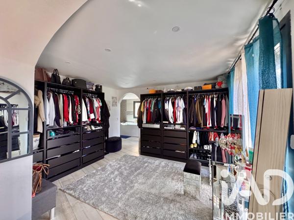 Maison à vendre 10 pièces 345 m² Mandelieu-la-Napoule