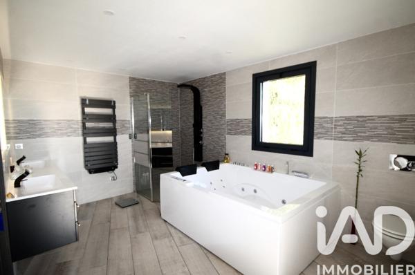 Maison à vendre 10 pièces 345 m² Mandelieu-la-Napoule