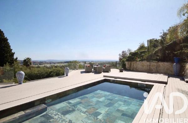 Maison à vendre 10 pièces 345 m² Mandelieu-la-Napoule