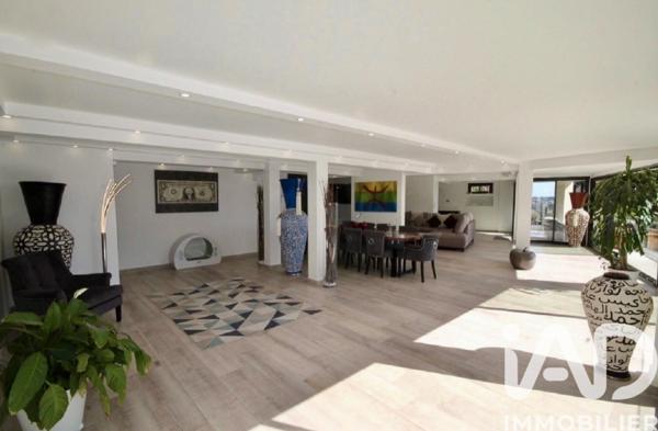 Maison à vendre 10 pièces 345 m² Mandelieu-la-Napoule