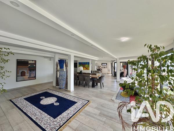 Maison à vendre 10 pièces 345 m² Mandelieu-la-Napoule