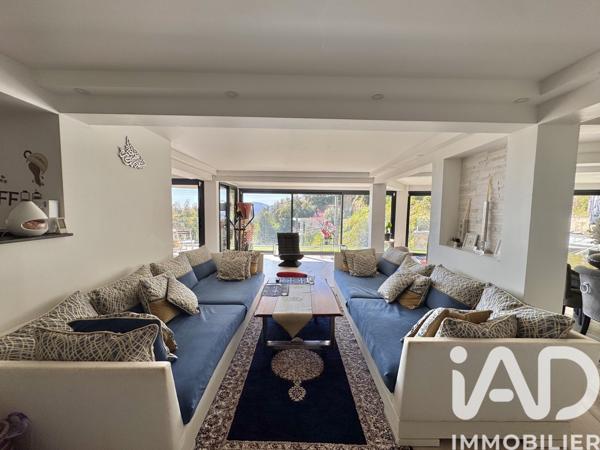 Maison à vendre 10 pièces 345 m² Mandelieu-la-Napoule