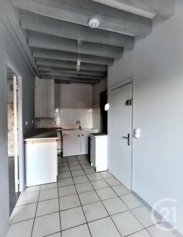 immeuble à vendre  89 m2 MONTEREAU FAULT YONNE - 77