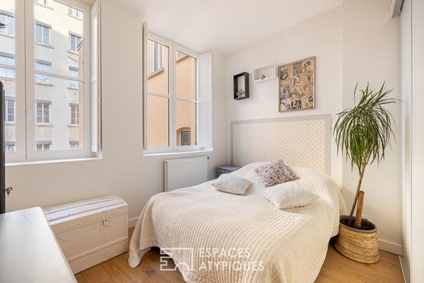 Ancien rénové à proximité de la Place Croix-Paquet