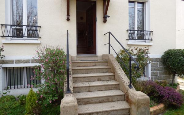 Maison à vendre    5 pièces • 121,56 m2 Villemomble