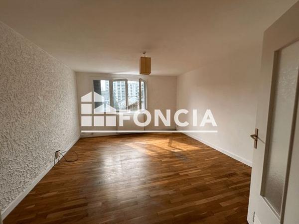 Location Appartement 3 pièces 75.9 m² - 9 RUE JOSEPH BOUCHAYER Grenoble 38100