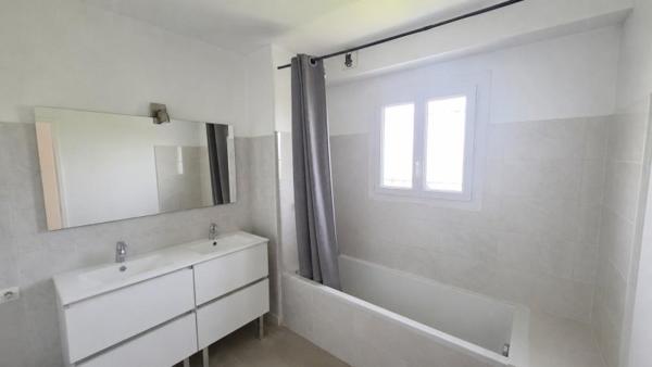Location / Appartement T3 à Dax (40100)