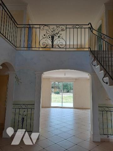 TREILLIERES, Le PIgeon Blanc. Propriété de 2012 de 260 m² sur 1.600 m² de terrain avec dépendances