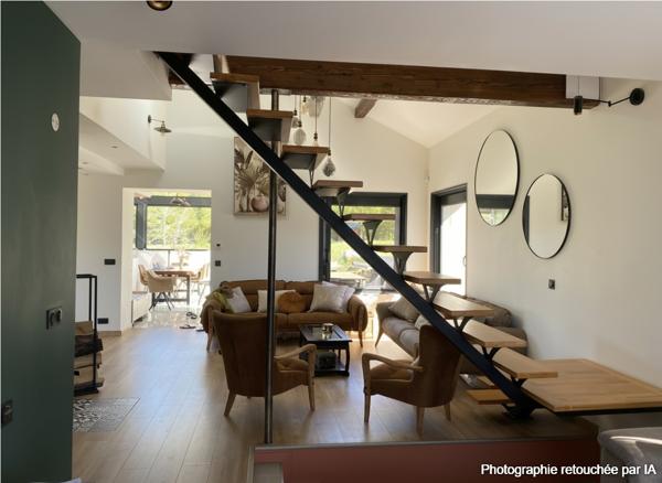 Maison
         7 pièces
        - 193 m² 350 000 € *