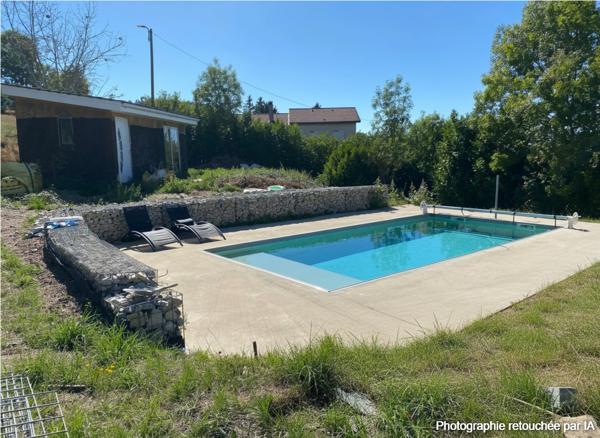 Maison
         7 pièces
        - 193 m² 350 000 € *