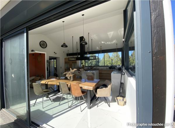 Maison
         7 pièces
        - 193 m² 350 000 € *