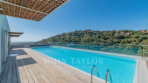 Exclusivité - Appartement avec vue mer panoramique et double terrasse