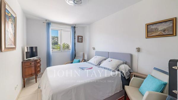 Exclusivité - Appartement avec vue mer panoramique et double terrasse