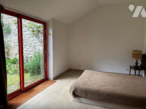 QUEVERT - DINAN : ensemble de 2 maisons avec jardin clos d'environ 721m²