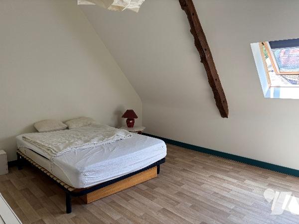 QUEVERT - DINAN : ensemble de 2 maisons avec jardin clos d'environ 721m²