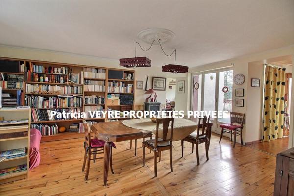 BOURG ARGENTAL 42220 Maison de village 188 m² habitables 7 chambres sur 381 m² de terrain avec une activité de gite opérationnelle