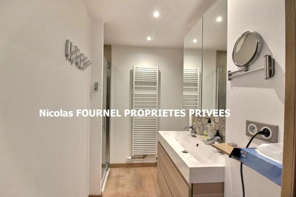 En exclusivité Saint Genest Malifaux 42660 maison type chalet exposé Sud entièrement rénové entre 2016 et 2017 plus extension de 2017  150m² habitables 3 chambres sur 1876m² de terrain