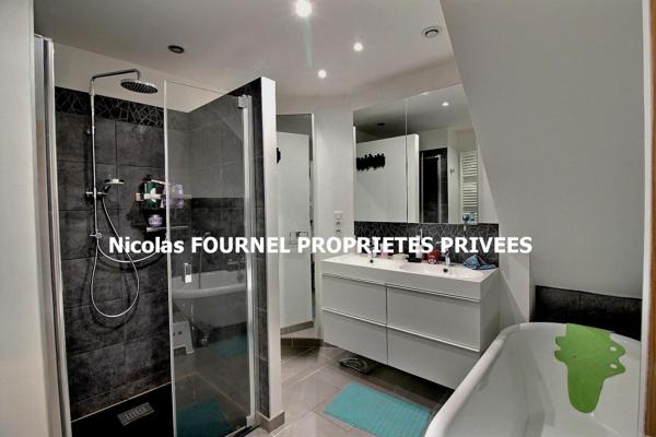 En exclusivité Saint Genest Malifaux 42660 maison type chalet exposé Sud entièrement rénové entre 2016 et 2017 plus extension de 2017  150m² habitables 3 chambres sur 1876m² de terrain