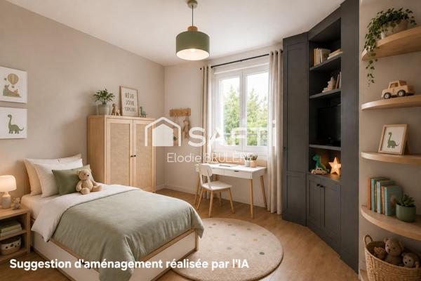 Le confort d'une vie de plain-pied dans un écrin de verdure.
