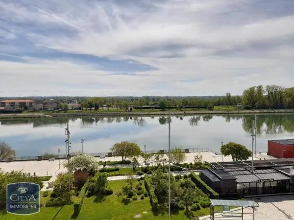 Appartement à louer 2 pièces 63.87m² Mâcon (71000)