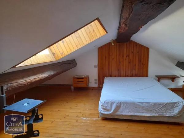 Appartement à louer 2 pièces 63.87m² Mâcon (71000)