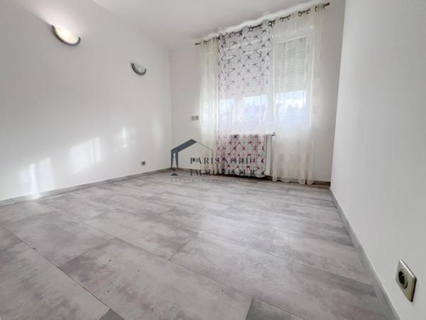 Le Blanc-Mesnil (93150) Pavillon 4 Chambres + Studio