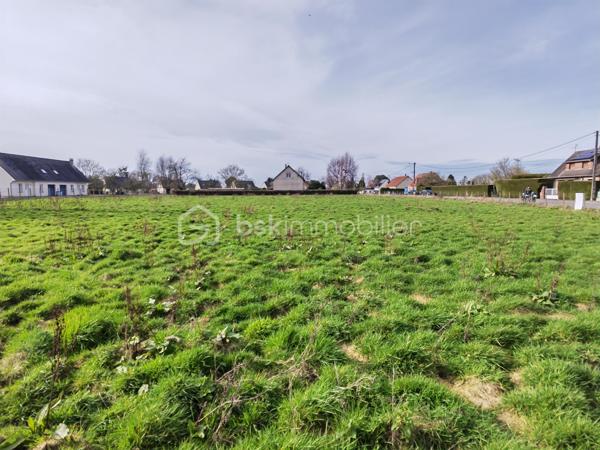 Terrain de 1 219 m²