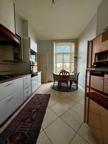 Appartement - 4 pièces - 146 m²