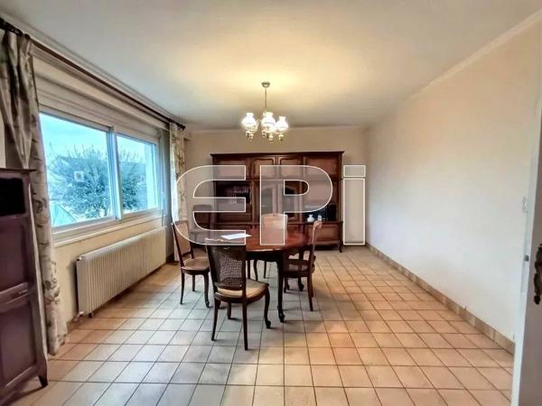 Charmante maison de 90 m² avec 3 chambres à Loudun