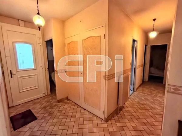 Charmante maison de 90 m² avec 3 chambres à Loudun