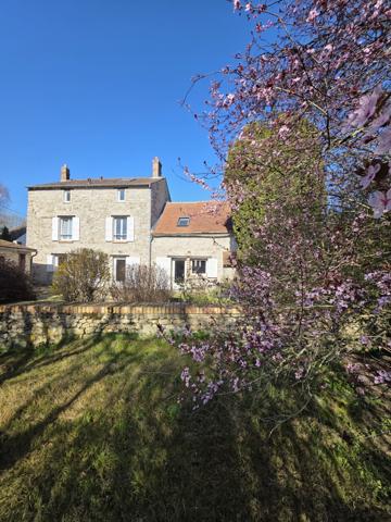 Milly-la-Forêt (91490) Maison familiale 7 chambres possibles 246 m² habitable