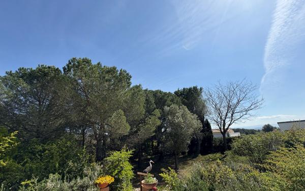 Maison à vendre    6 pièces •  Villemoustaussou