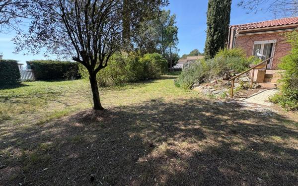 Maison à vendre    6 pièces •  Villemoustaussou