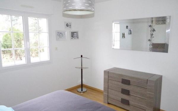 Maison à vendre    8 pièces •  Néris-les-Bains