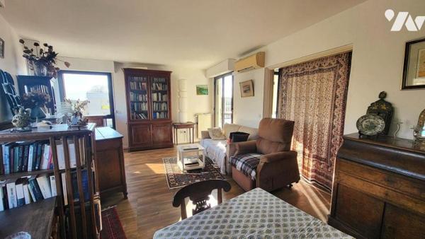 Beau T3 ensoleillé dans résidence senior Centre ville