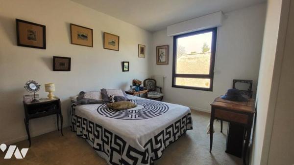 Beau T3 ensoleillé dans résidence senior Centre ville