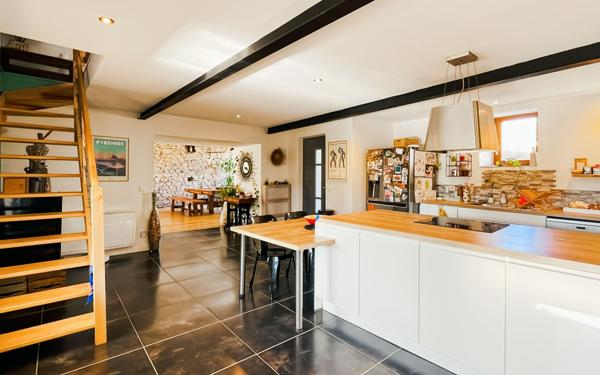 Maison à vendre    5 pièces • 172 m2 Montricoux