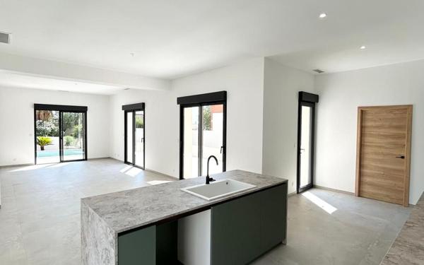 Maison à vendre    5 pièces •  Balaruc-les-Bains