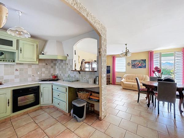 A vendre Maison Marseille 13010 type 4 les feuillantines