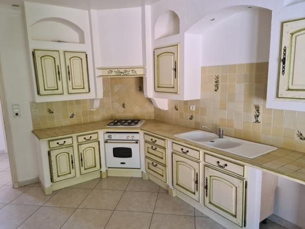 Location Maison 5 pièces Bouc-Bel-Air (13320) - au calme avec piscine