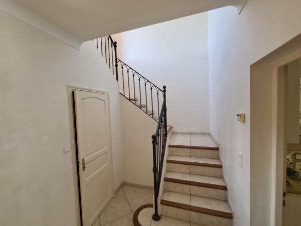 Location Maison 5 pièces Bouc-Bel-Air (13320) - au calme avec piscine