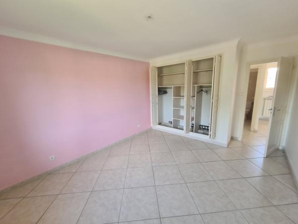 Location Maison 5 pièces Bouc-Bel-Air (13320) - au calme avec piscine